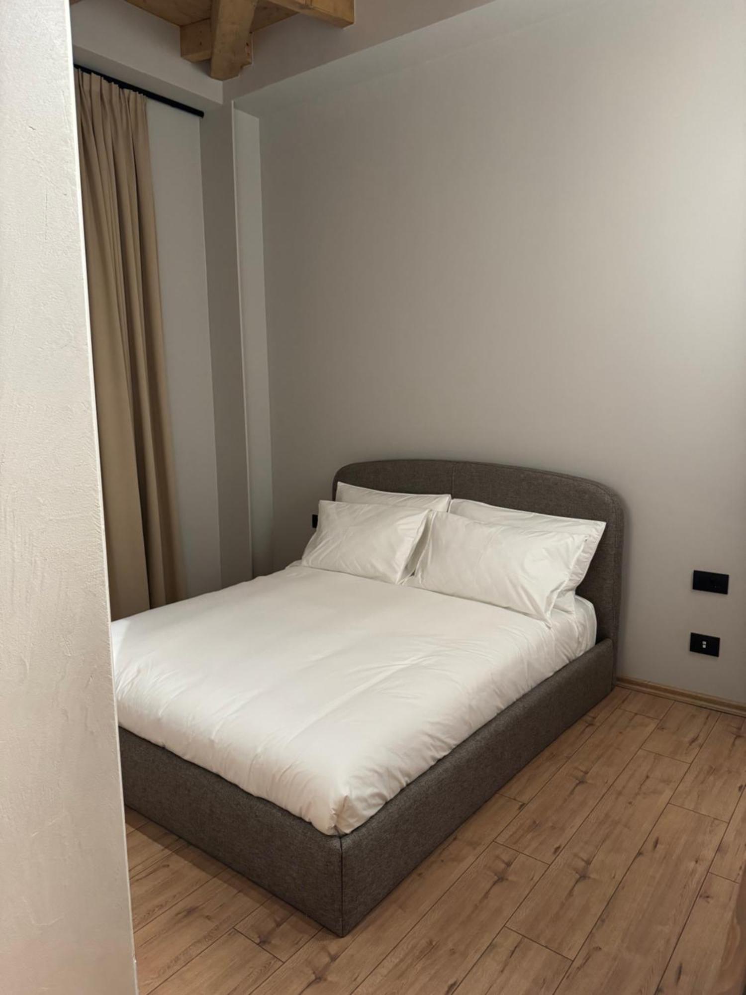 Faces & Places Boutique Hotel Tirana Exteriör bild