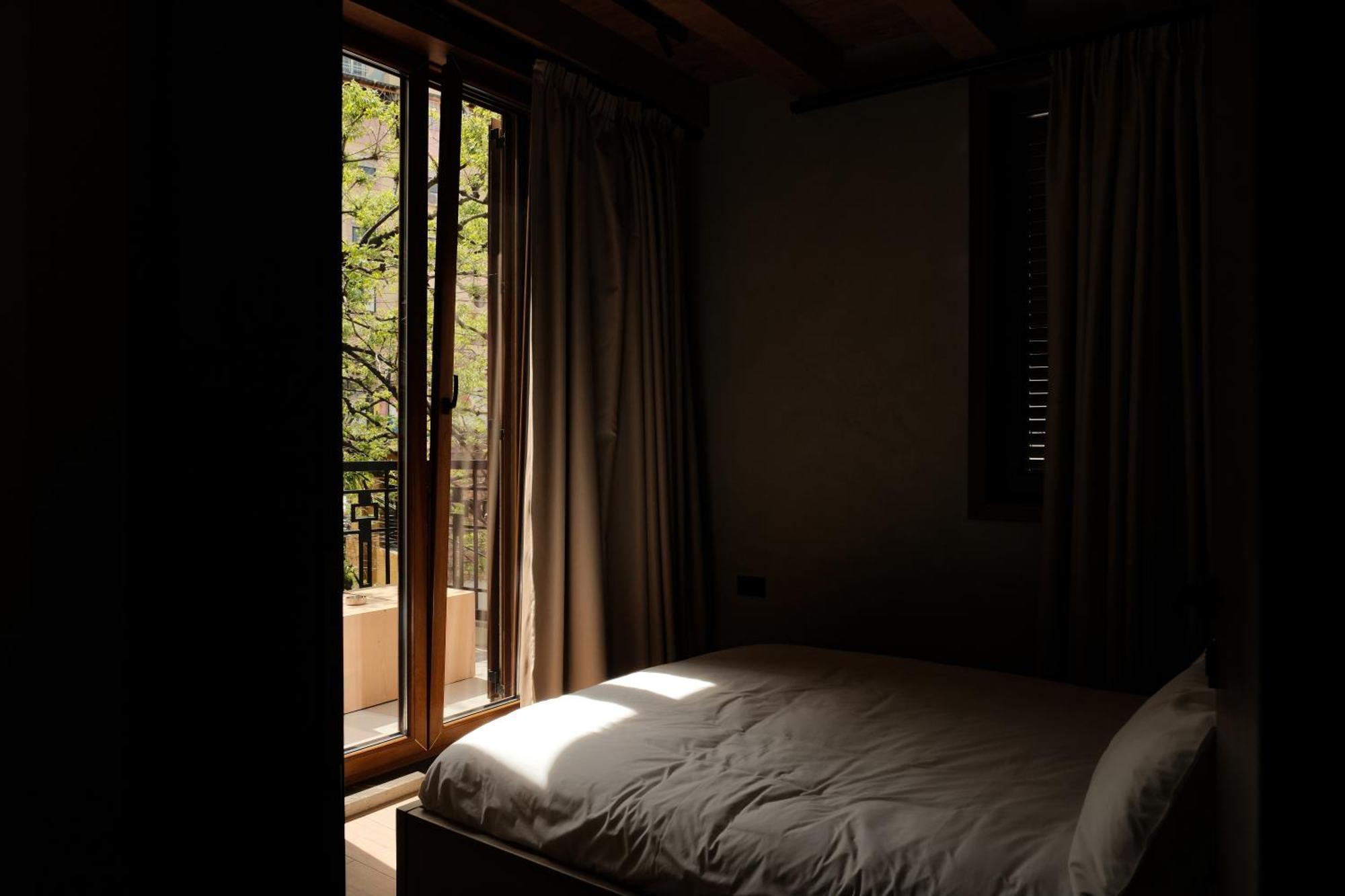Faces & Places Boutique Hotel Tirana Exteriör bild